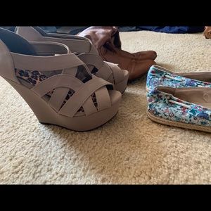 Shoes (boots , flats , high heels)